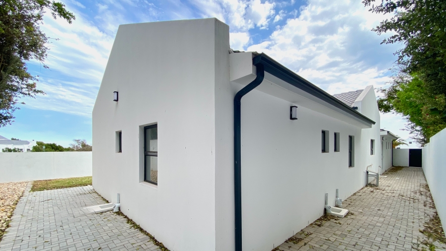 4 Bedroom Property for Sale in Shelley Point Western Cape